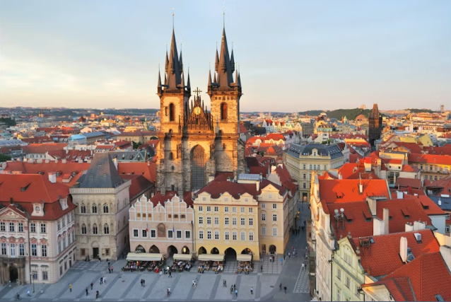 1.5-hour guided tour of Prague Old Town and Jewish Town